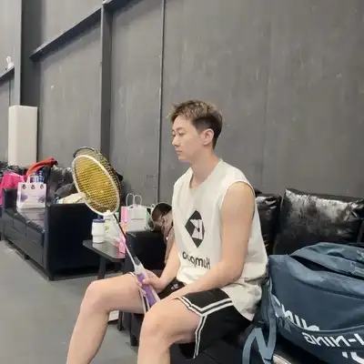 罗鹏静